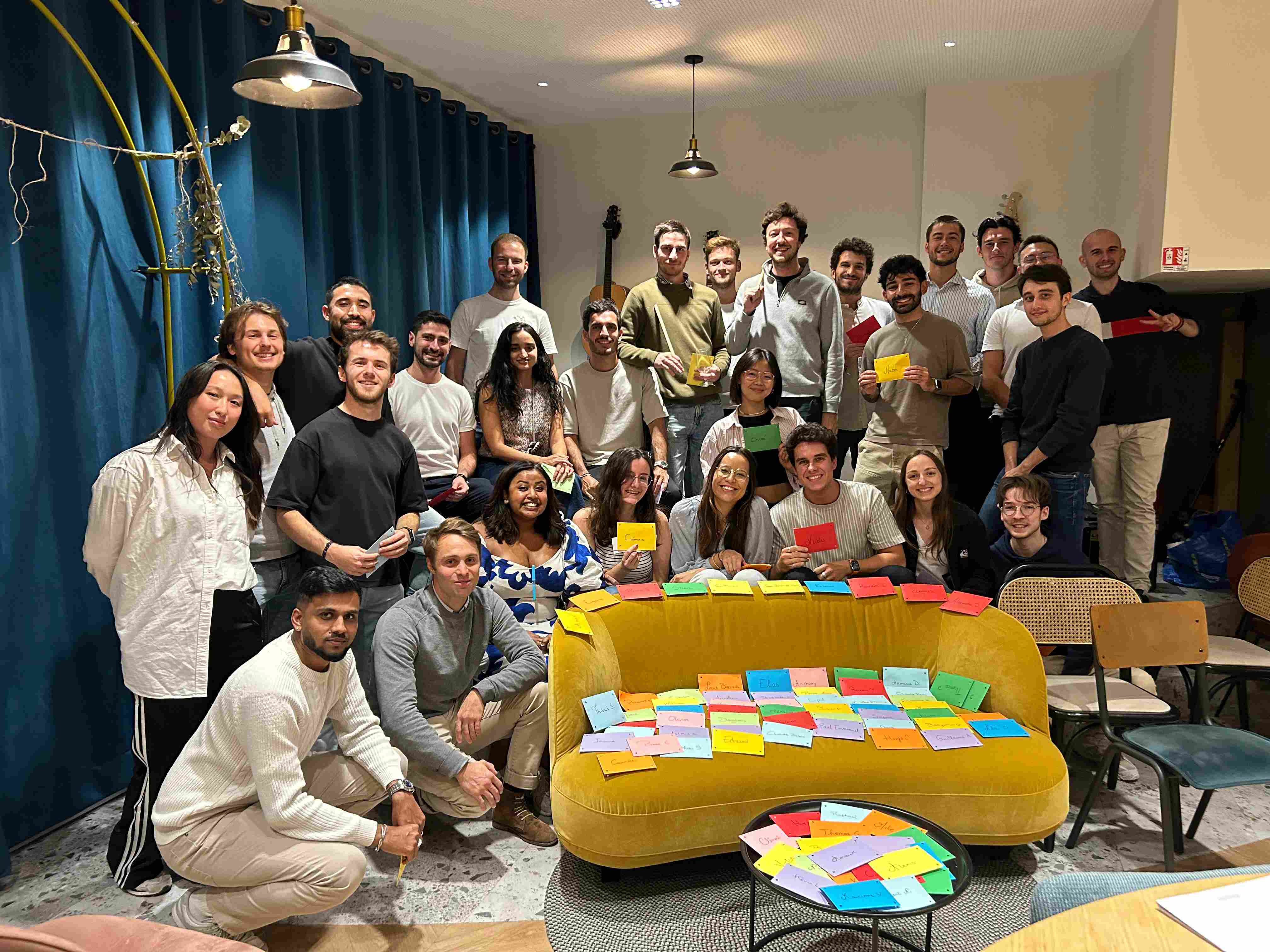 photo d'équipe, collaborateurs codyssée à l'occasion de la semaine des compliments